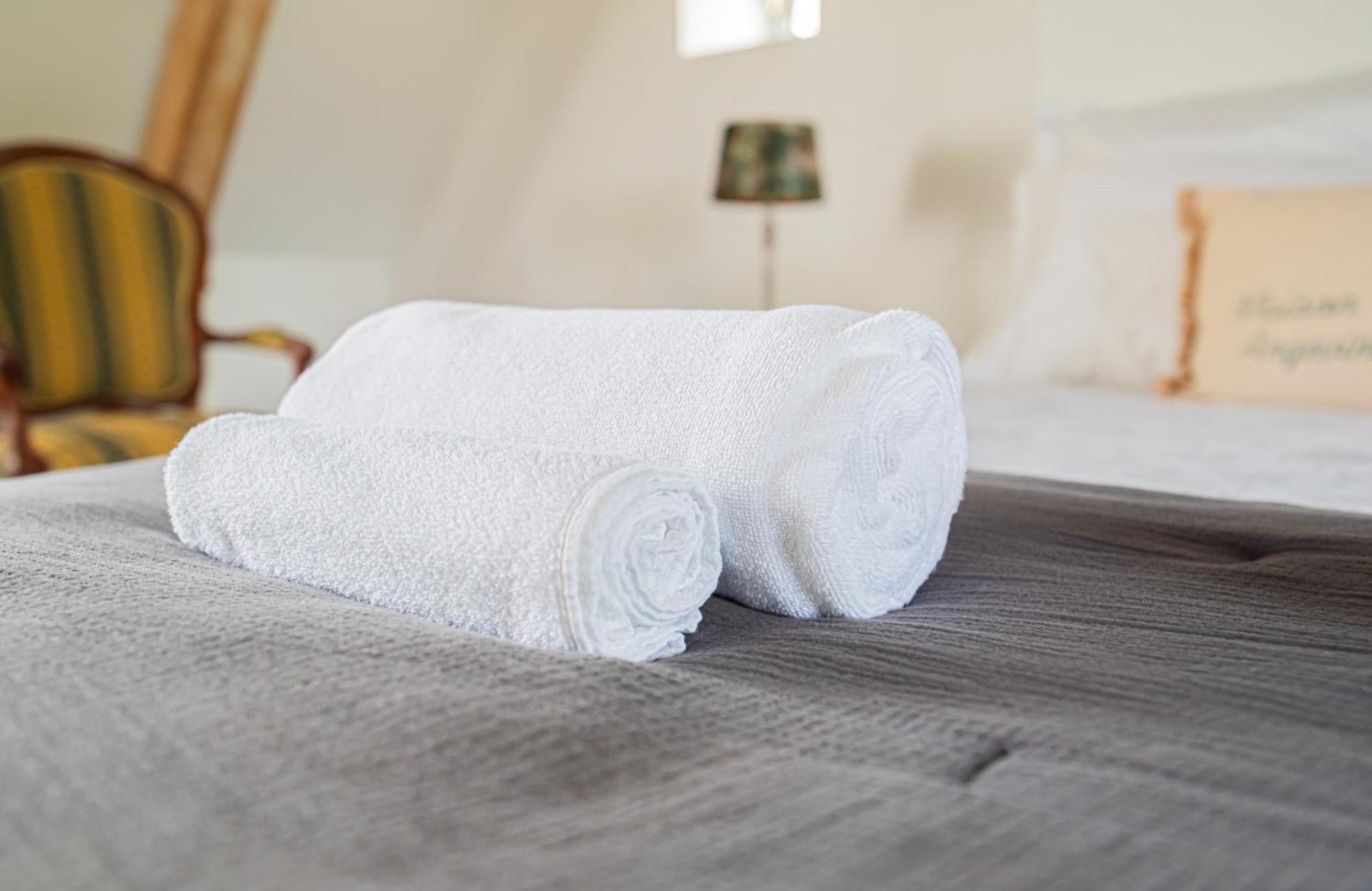 La Fontaine Du Mont Hotel Murs-Erigne Екстериор снимка